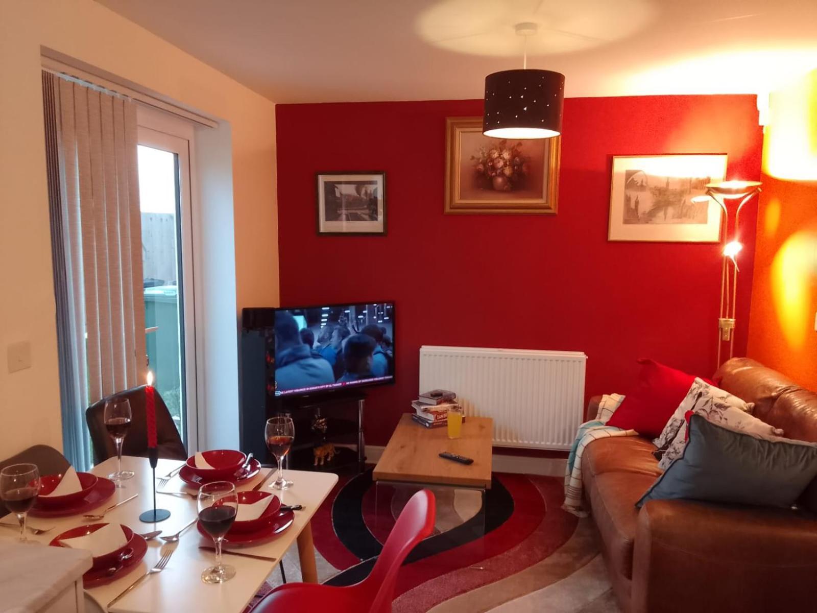 Cosy Stay In Walsall By Ideal Home Bloxwich Buitenkant foto