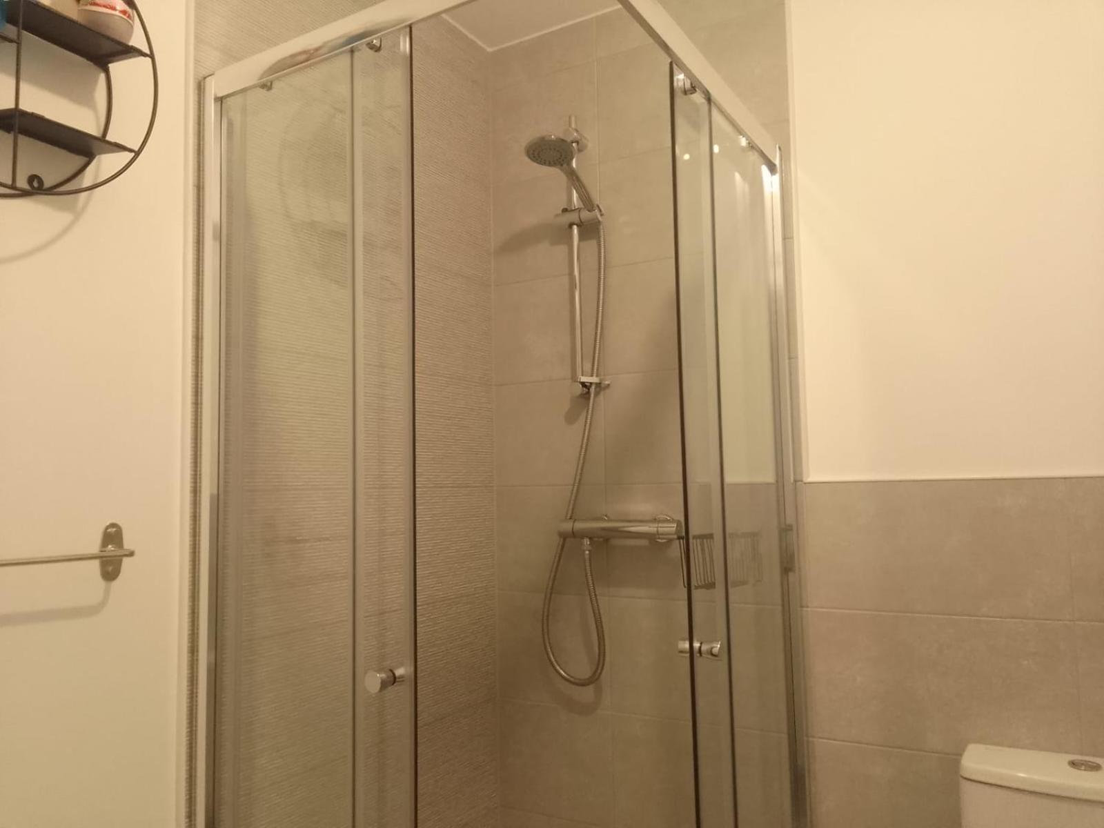 Cosy Stay In Walsall By Ideal Home Bloxwich Buitenkant foto