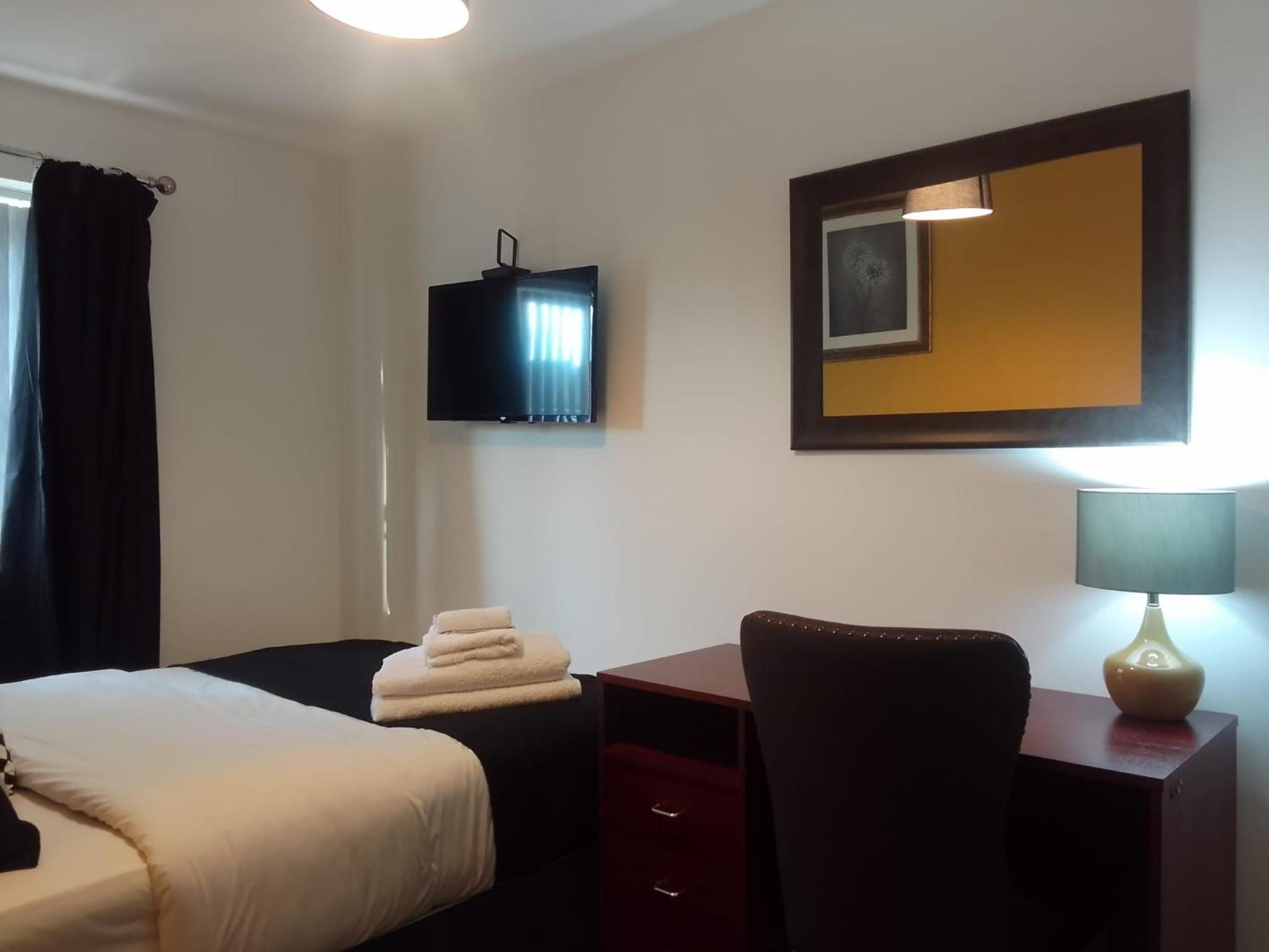 Cosy Stay In Walsall By Ideal Home Bloxwich Buitenkant foto